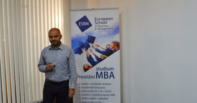 Workshop Manipulácia a iracionálne komunikácie - účinná obrana | 2. 10. 2019