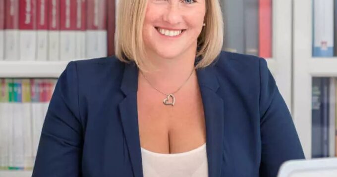 JUDr. Ing. Hana Skalická, Ph.D., BA