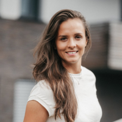 Lenka Závitkovská, MBA